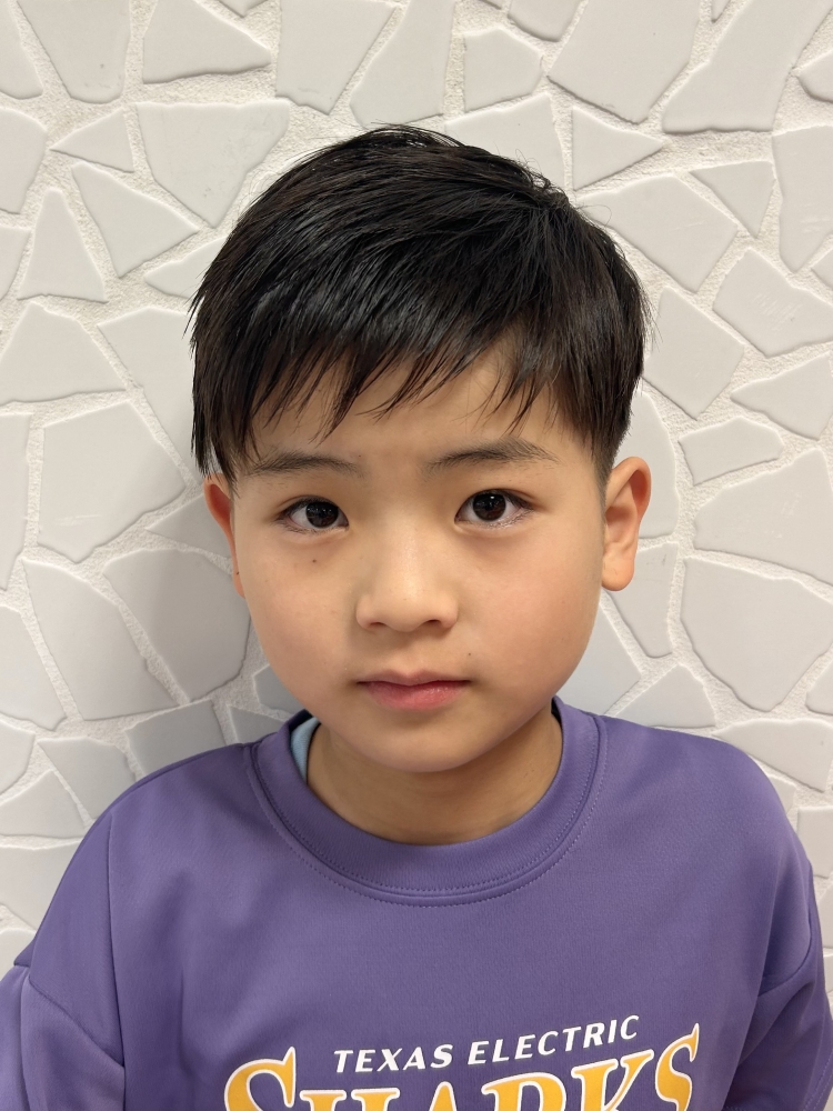 子どもの髪型　ツーブロック