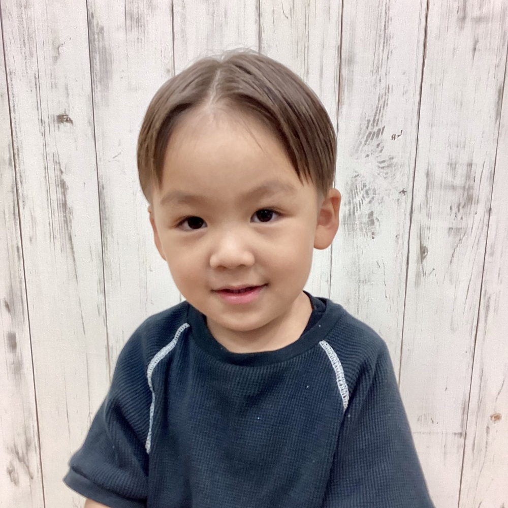 子供の髪型　ツーブロックショート