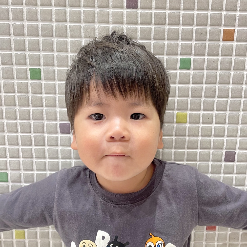 こどもの髪型　ナチュラルショート