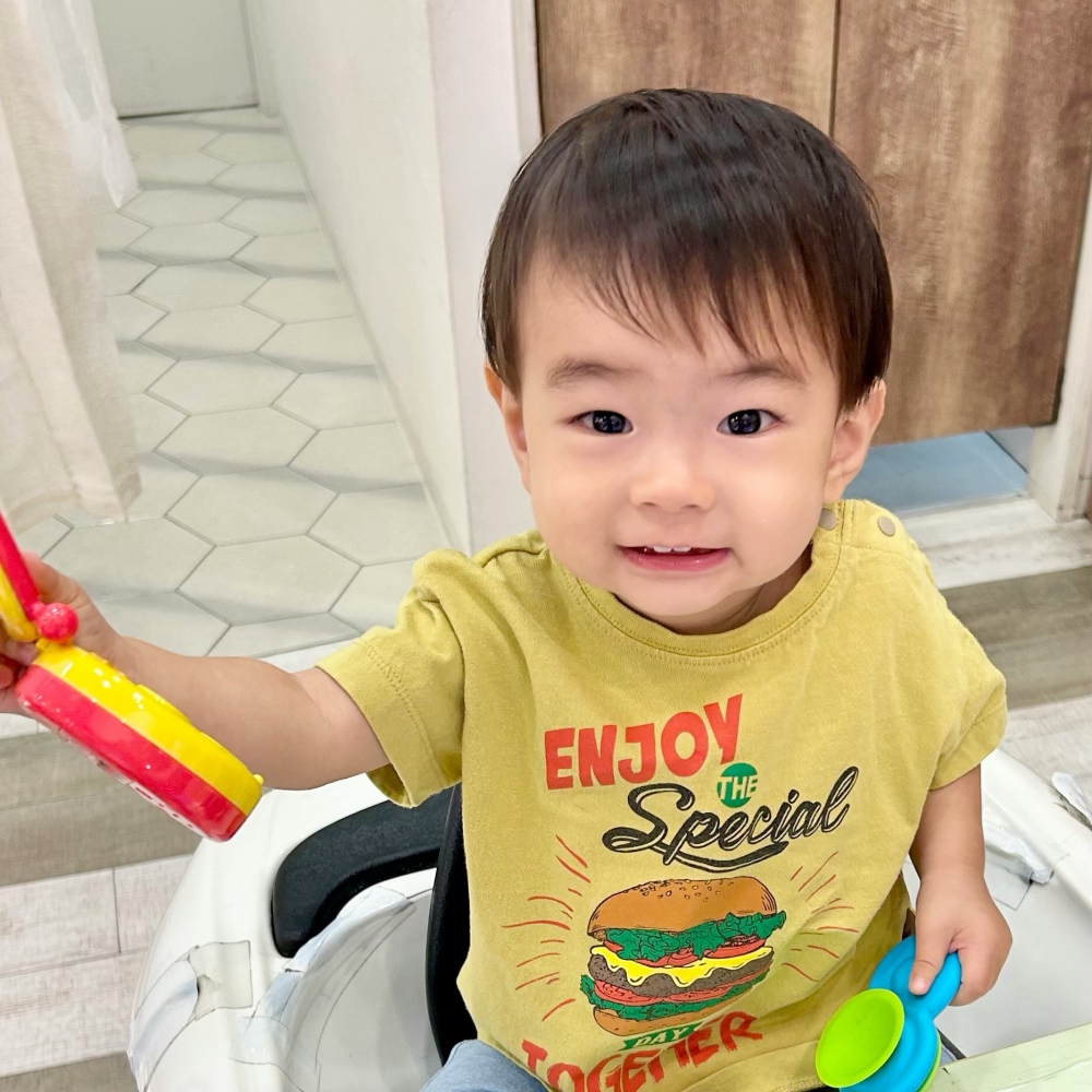 こどもの髪型　ナチュラルべビショート