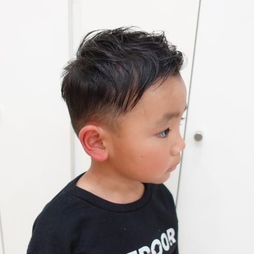 こどもの髪型　アップバング♪ローフェード