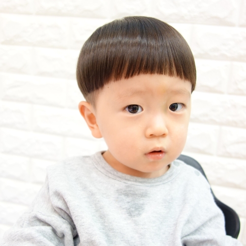 こどもの髪型　ツーブロマッシュ