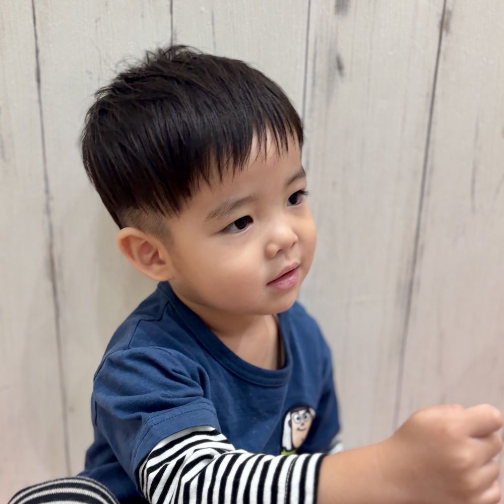 こどもの髪型  1周ツーブロ