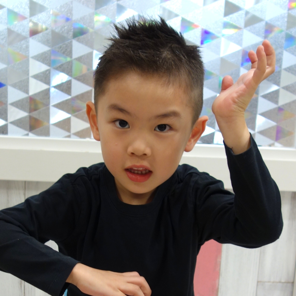 こどもの髪型　ソフトモヒカン